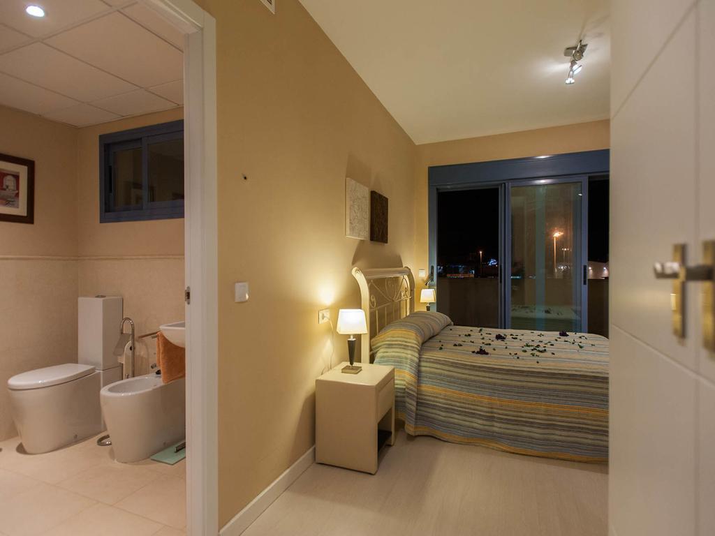 Livingtarifa Apartamento La Isla Apartment Exterior photo